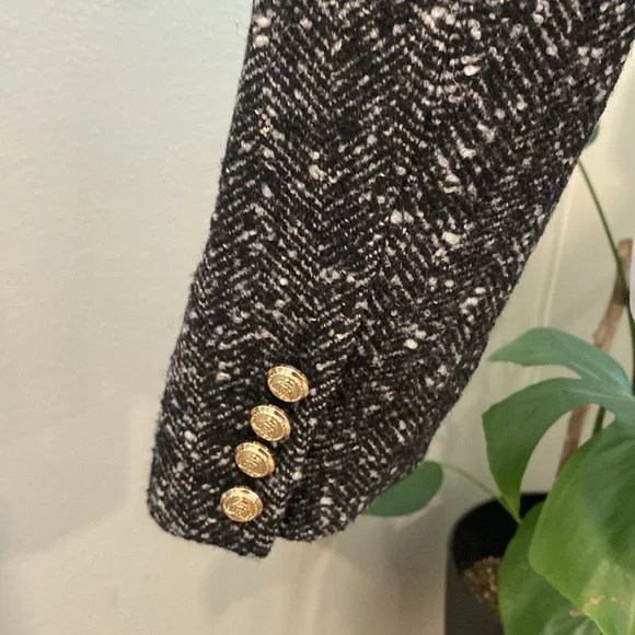 H&M Tweed Cropped Jacket Medium Black White Boucle Blazer Gold Buttons Classic - Picture 9 of 14